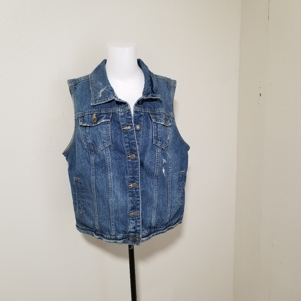 Mossimo supply Co women's Vest size XXL